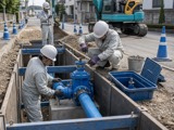 水道施設工事の作業風景